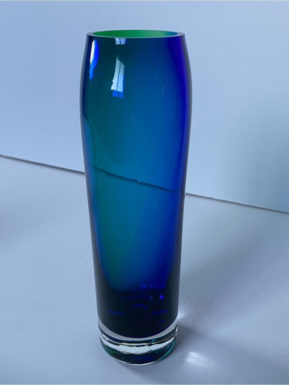 Vintage Blue Green Ombre Vase 8” Tall Hand Blown. Has a Flat Cut Edge top EUC - Picture 11 of 16